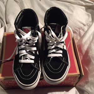 Vans black/white SK8-Hi high top women’s